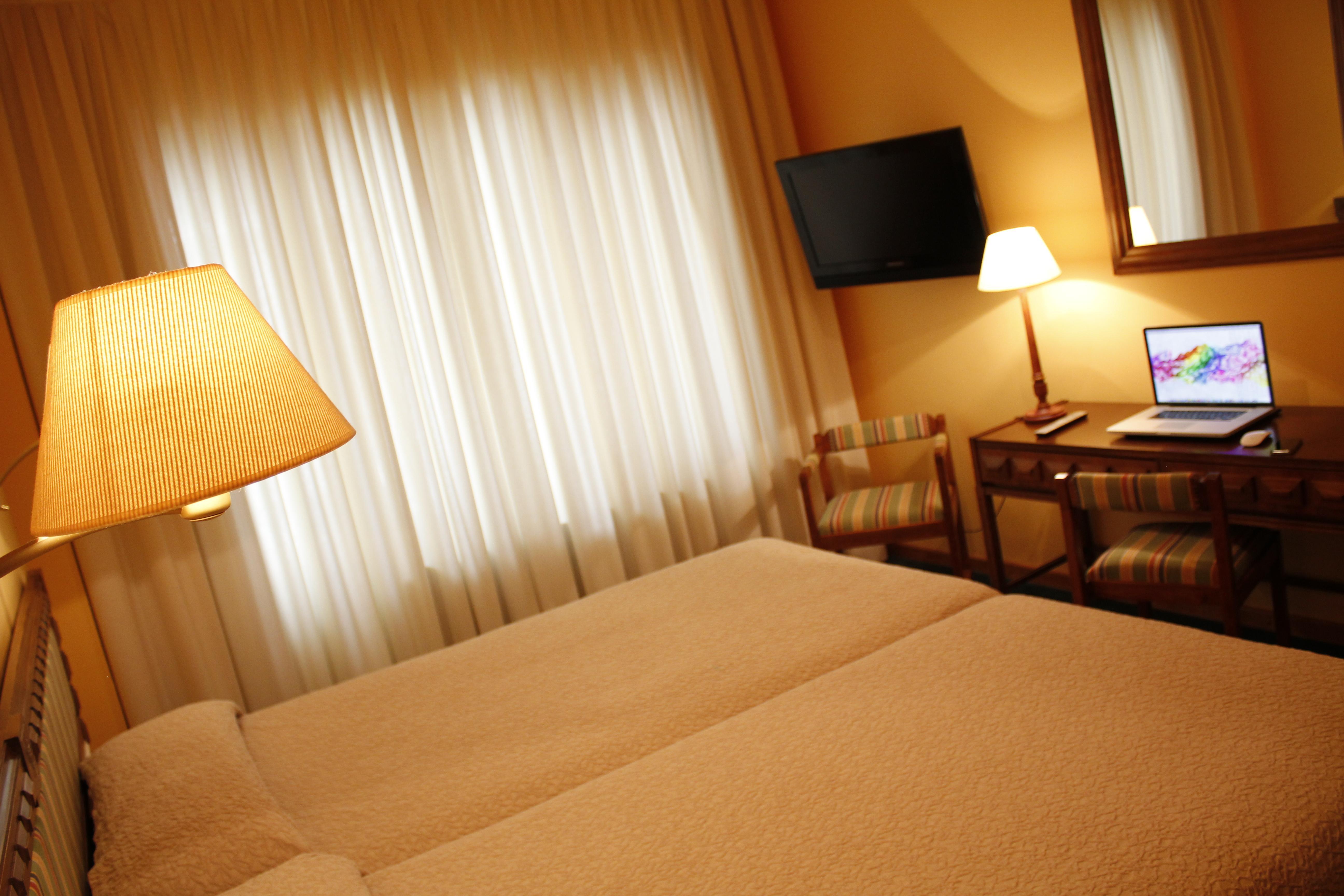 Hotel Edelweiss Candanchu Bagian luar foto