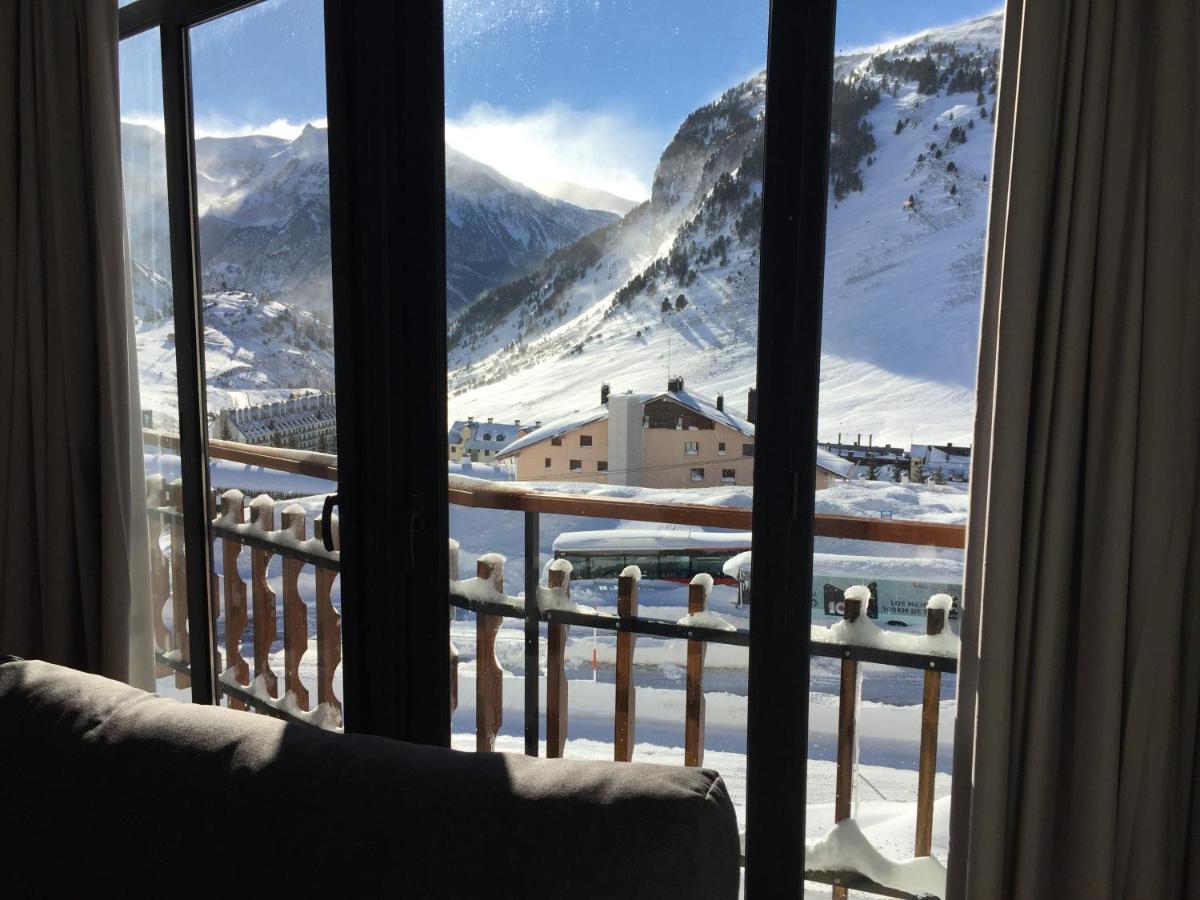 Hotel Edelweiss Candanchu Bagian luar foto