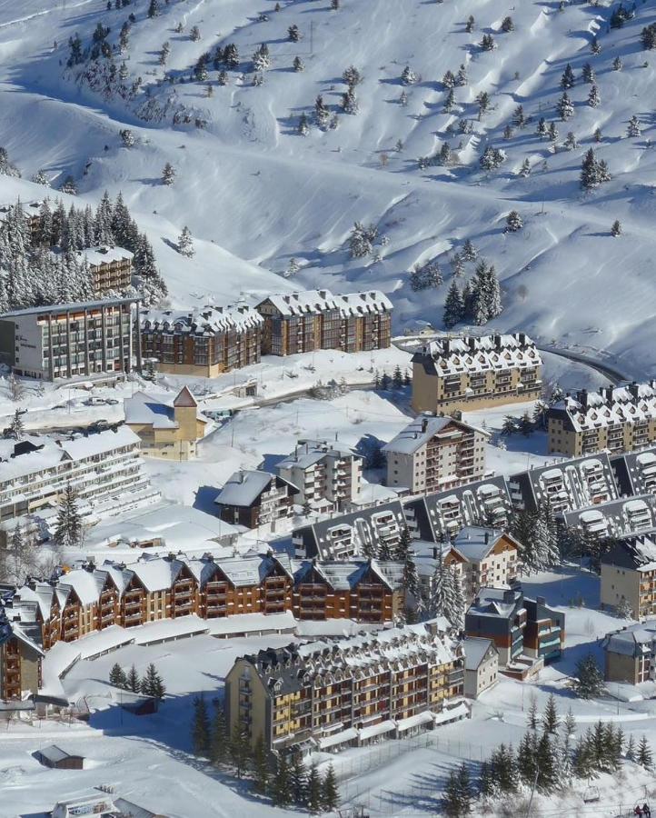 Hotel Edelweiss Candanchu Bagian luar foto