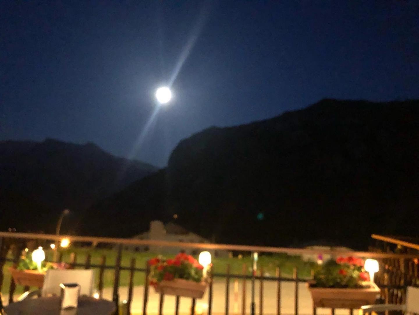 Hotel Edelweiss Candanchu Bagian luar foto
